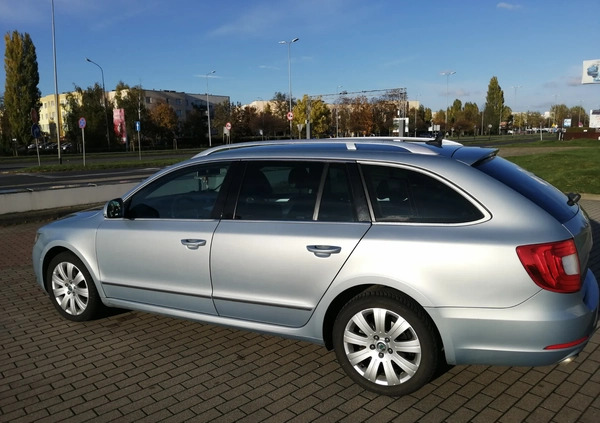 Skoda Superb cena 34000 przebieg: 297000, rok produkcji 2011 z Wrocław małe 79